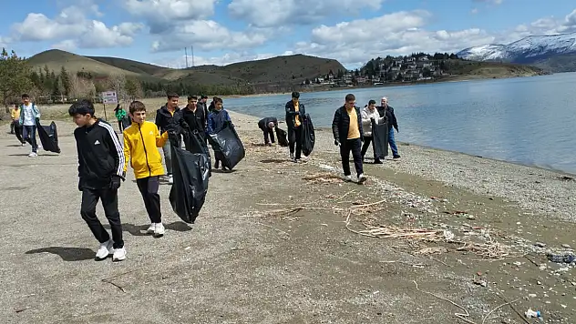 Hazar Gölü'ne temiz çevre yakışır