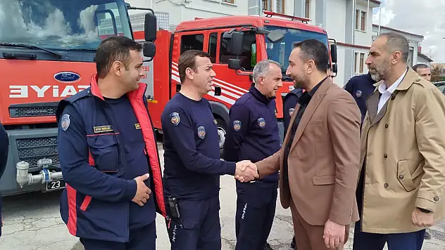 Hizmet-İş Sendikası Elazığ Şubesinden bayramda emekçilere ziyaret