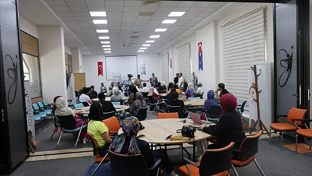'İlhamdan Eyleme Sosyal Girişimcilik Çalıştayı Gençlik Katılımı Projesi'