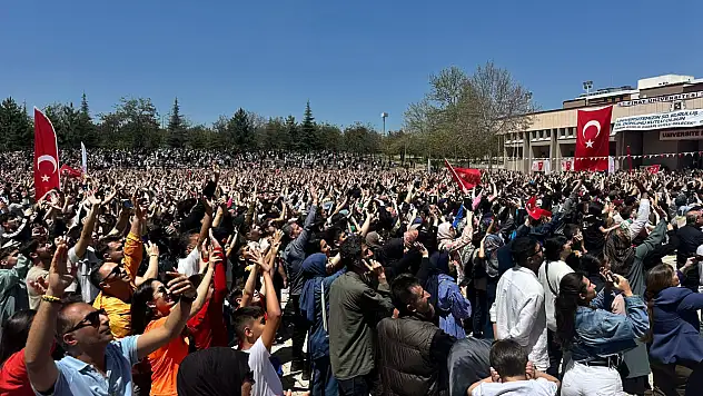 SOLOTÜRK gösterisi hayran bıraktı