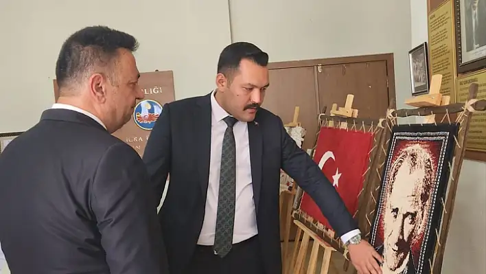 Ağın Halk Eğitimi Merkezi'nden yıl sonu sergisi