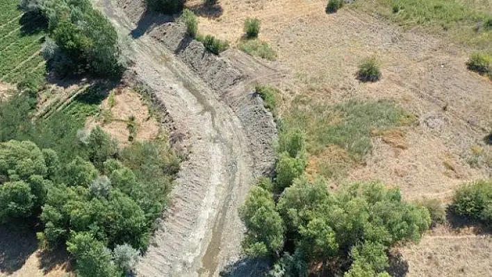 Altınuşağı köy deresi ıslah edildi