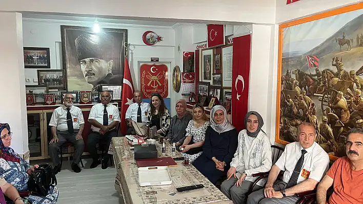 Anahtar Parti'den anlamlı Babalar Günü ziyareti