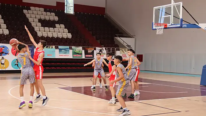 Analig Basketbol Yarı Final Heyecanı Elazığ'da başladı