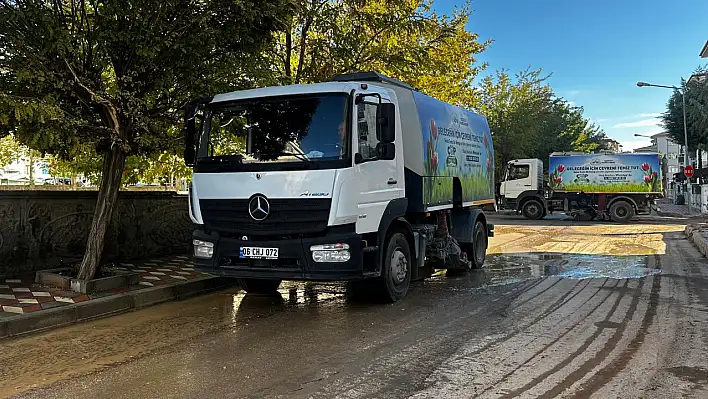 Ataşehir Mahallesi'nde kapsamlı temizlik 