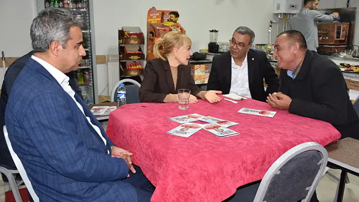 Bağımsız Aday Prof. Dr. Yasemin Açık, bayram ziyaretlerine devam etti