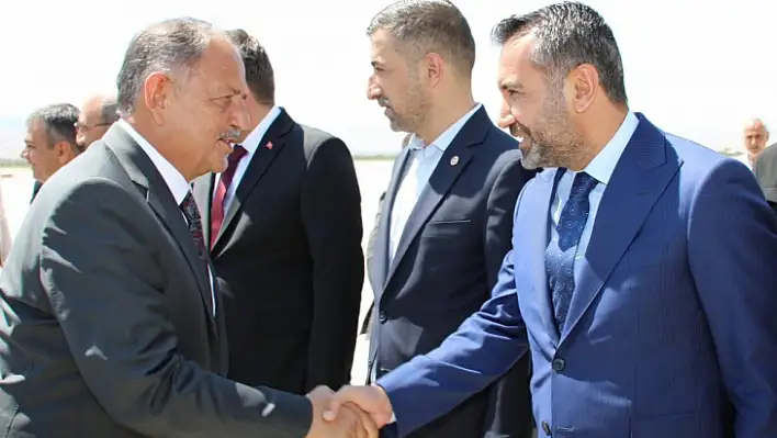 Bakan Özhaseki, Elazığ'da 