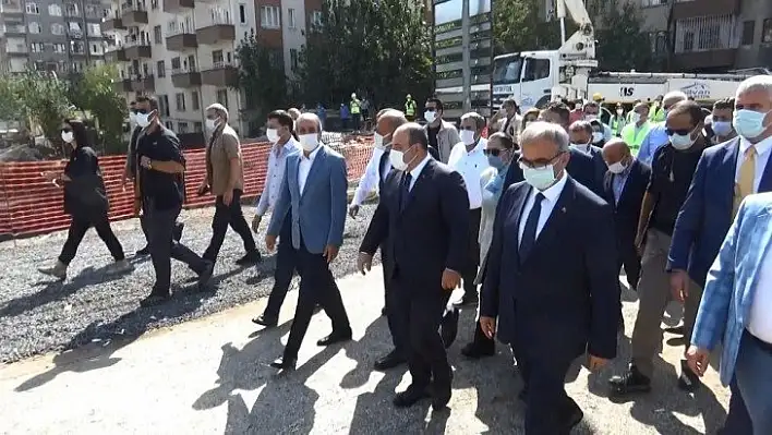 Bakan Varank, Diyarbakır'da Girişimci Destek Merkezinin temelini attı