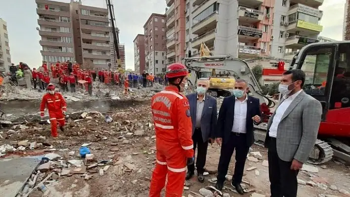 Elazığ olarak tüm gücümüzle İzmirli kardeşlerimizin yanındayız