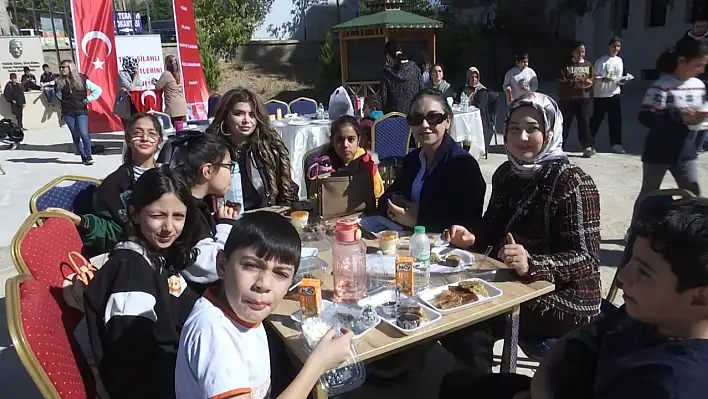 Baskil Kadın Kooperatifi'nden kermes