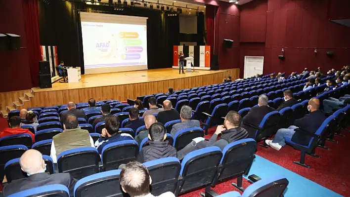 Belediye personeline afet eğitimi semineri verildi