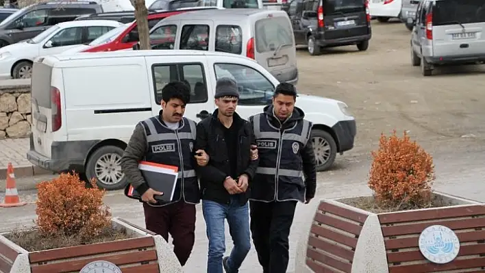 Hırsızlık yapan şüpheli, polis tarafından yakalandı