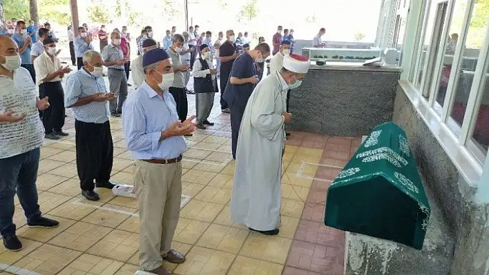 Tarla yüzünden baba cezaevine, oğlu ve gelini mezara girdi