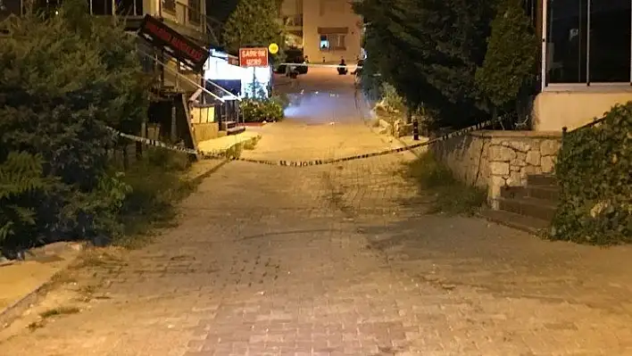 İstanbul Büyükçekmece'de iki grup arasında silahlı çatışma: 1 ölü, 3 yaralı