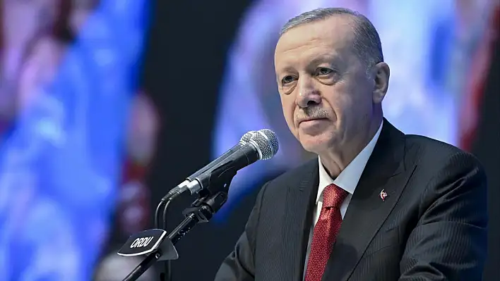 Cumhurbaşkanı Erdoğan: Elazığ Diyarbakır hızlı demiryolu projesi etüt çalışması sürüyor