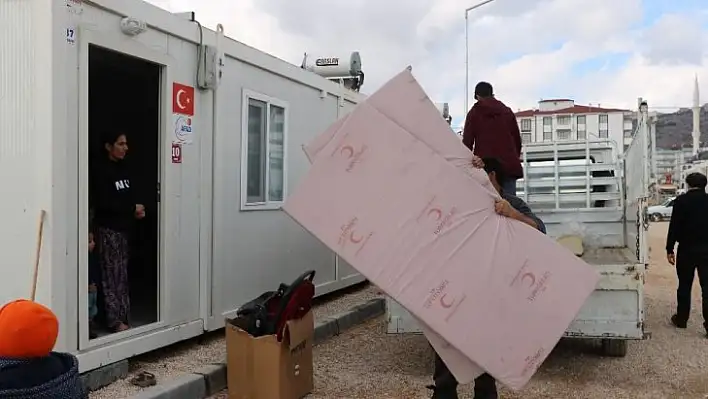 Deprem bölgesinde konteyner kente yerleşim başladı
