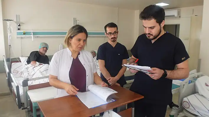 Doç. Dr. Sibel Özcan, kronik ağrı kader değildir!