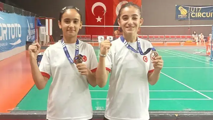 Elazığ Badminton'da yeniden sahnede