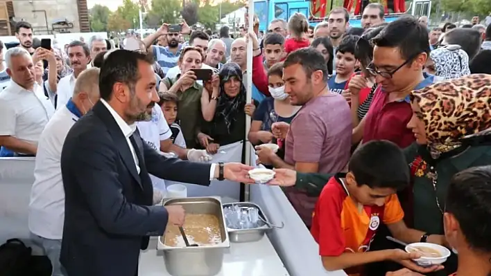 Elazığ Belediyesi aşure dağıtacak