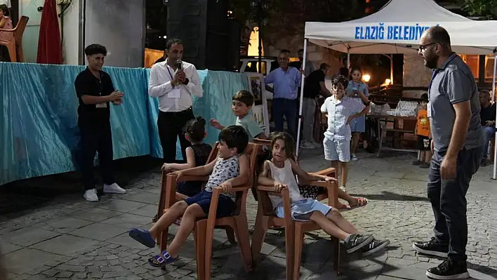 Elazığ Belediyesi gezici tiyatro şenliği her yerde