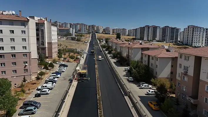 Elazığ Belediyesi, kent genelindeki asfaltlama hamlesini sürdürüyor