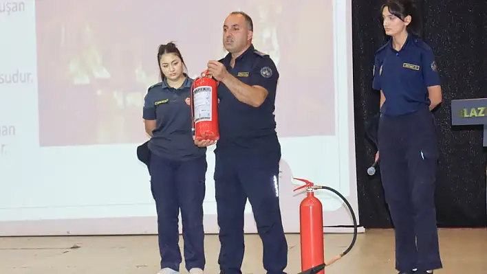 Elazığ Belediyesi'nden muhtarlara ilk yardım seti ve yangın söndürme tüpü
