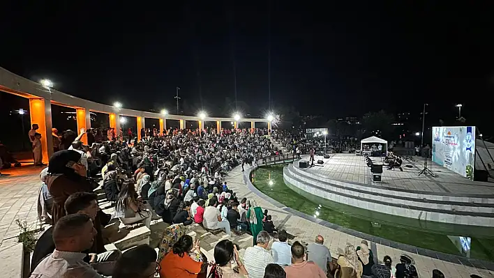 Elazığ Belediyesi yaz konserleri sürüyor
