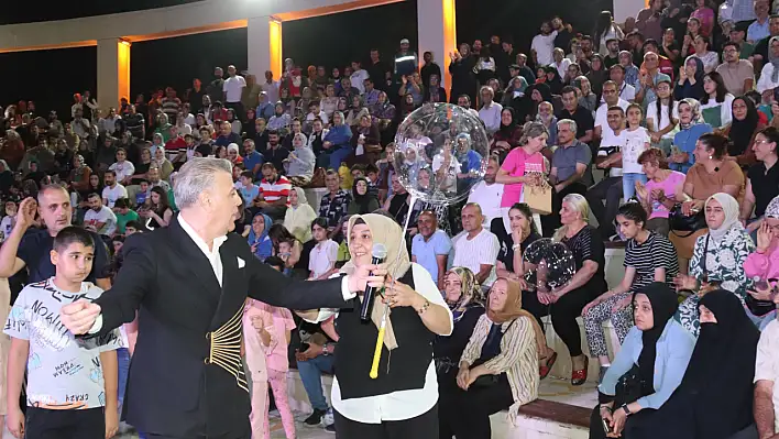 Elazığ Belediyesi yaz konserleri sürüyor