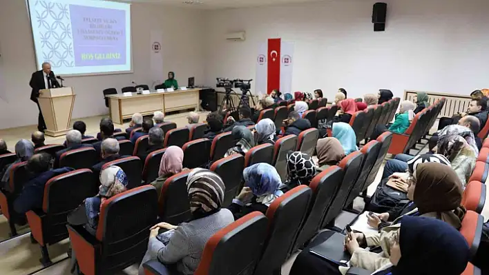 Elazığ'da  'Felsefe ve Din Bilimleri' sempozyumu