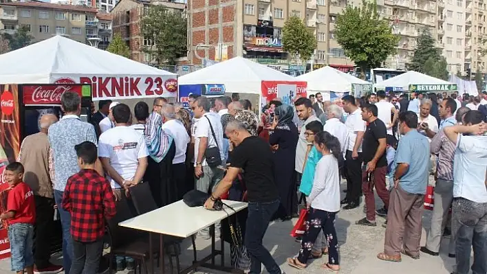 Geleneksel Salçalı Köfte' festivali başladı