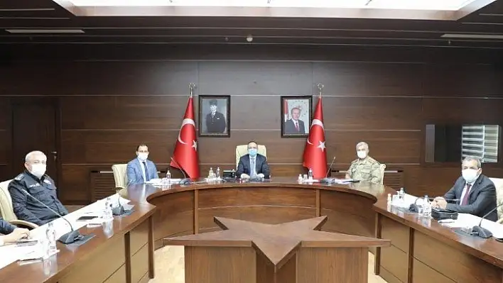 Elazığ'da 'En İyi Narkotik Polisi, Anne' projesi  toplantısı
