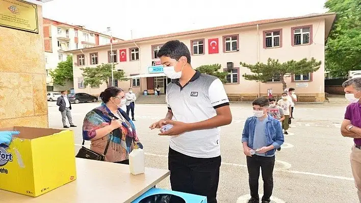 Elazığ'da 12 Bin 391 Öğrenci LGS'ye girdi