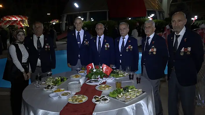 Elazığ'da 30 Ağustos resepsiyonu düzenlendi