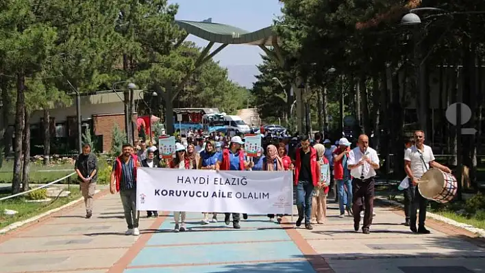 Elazığ'da 30 Haziran Koruyucu Aile Günü yürüyüşü düzenlendi