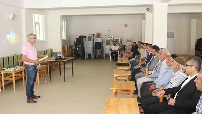 Elazığ'da çiftçilere 'İklim Değişimi ve Sulama' eğitimi verildi