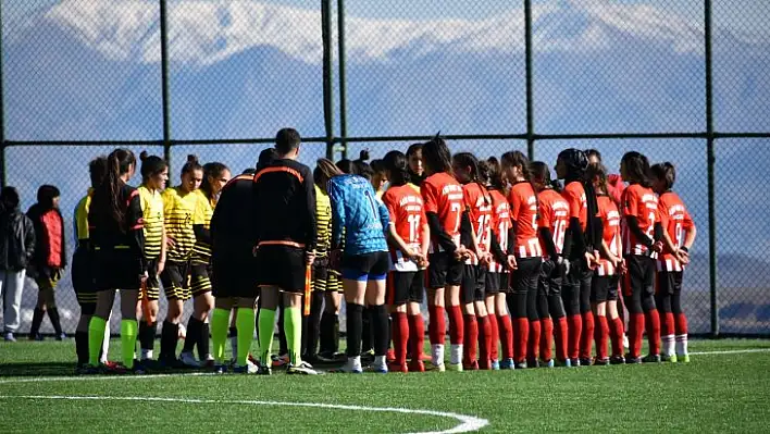 Elazığ'da futbol müsabakaları tamamlandı