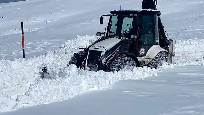 Elazığ'da kapalı köy yolları ulaşıma açıldı