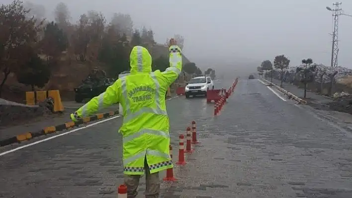 Elazığ'da kış lastiği denetimleri başladı