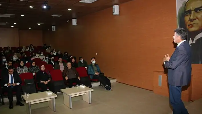 Elazığ'da Sosyal Hizmet uygulamaları semineri