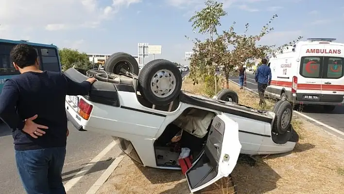 Elazığ'da tır ile çarpışan otomobil takla attı: 3 yaralı