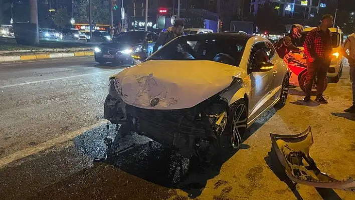 Elazığ'da trafik kazası: 2 yaralı