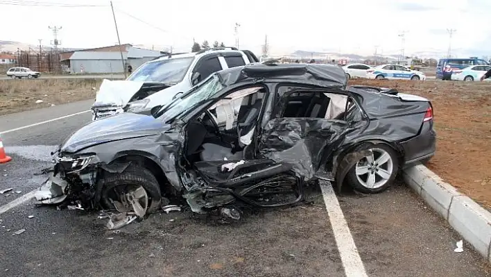 Elazığ'da trafik kazası: 5 yaralı