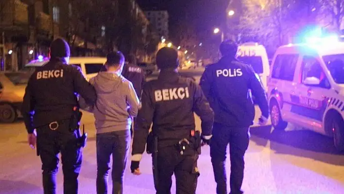 Elazığ'da trafik kazası sonrası kavga: 3 gözaltı