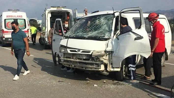 Elazığ'da trafik kazası:2 yaralı