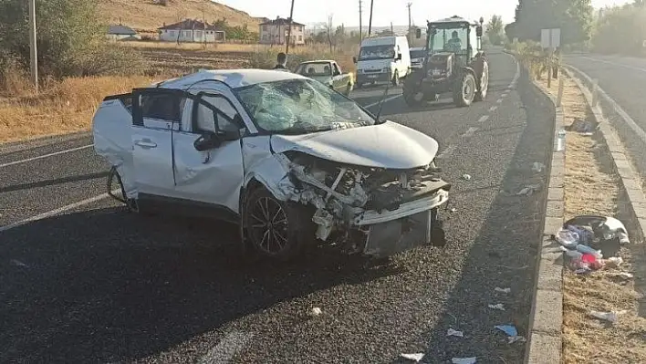 Elazığ'da trafik kazası: 3 yaralı