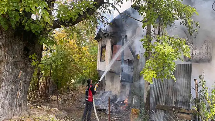 Elazığ'da yangın: 1 yaralı