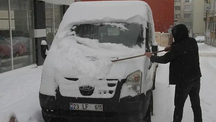 Yoğun kar nedeniyle hamile ve engellilere idari izin