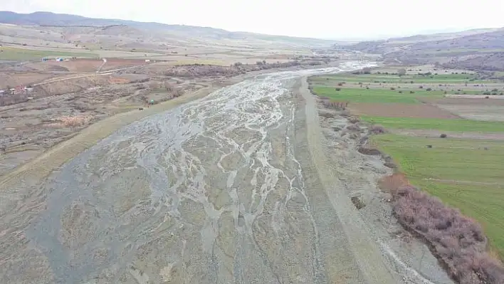 Elazığ dere ıslah çalışmaları sürüyor