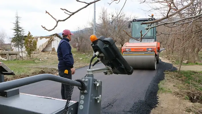 Elazığ İl Özel İdaresi asfalt sezonunu açtı