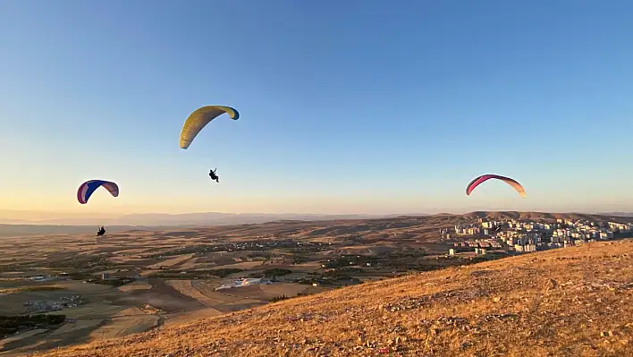 'Elazığ Sportif Havacılık Kulübü' büyük tutkuyla göklere adını yazdırıyor